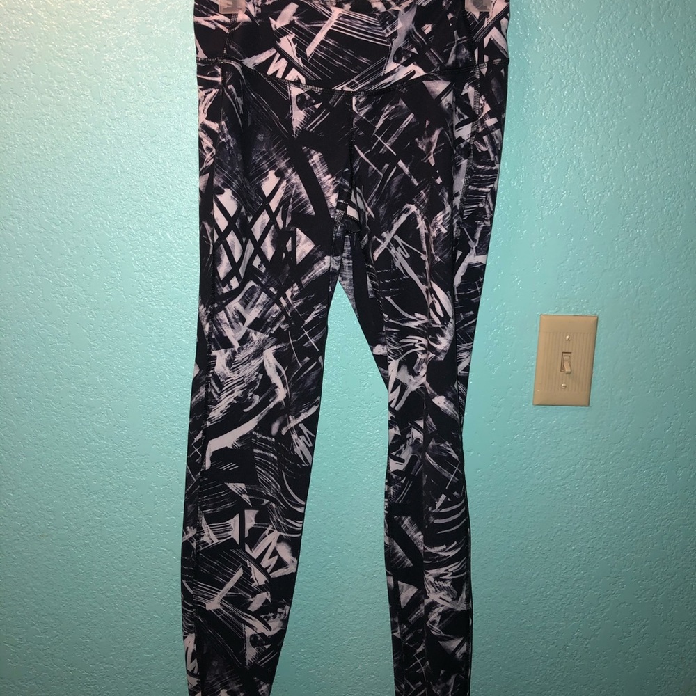 Old navy pattern leggings